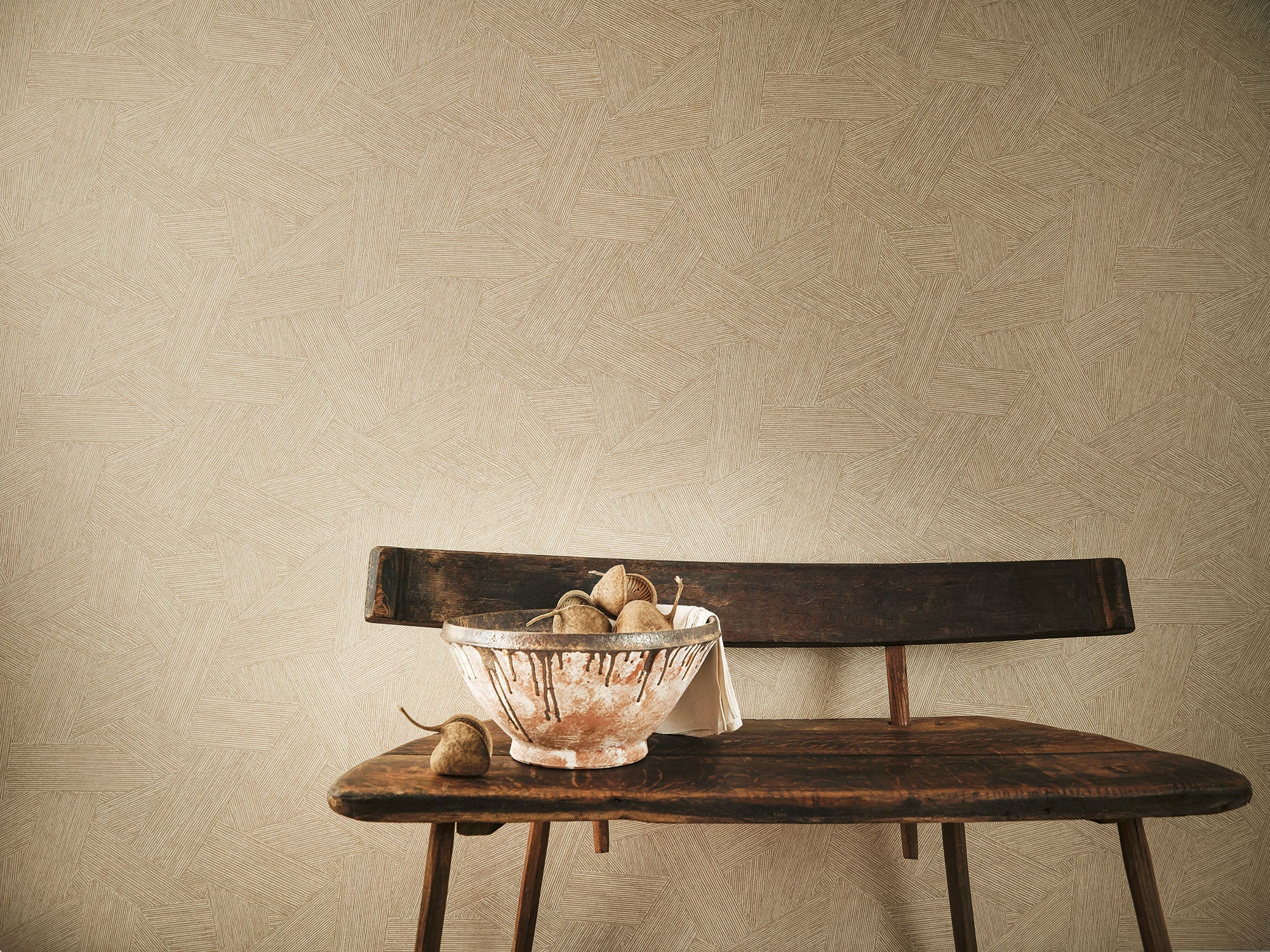 W481/04 Zenya Wallcovering Tawny Otillo Wallcoverings Wallpaper by Romo