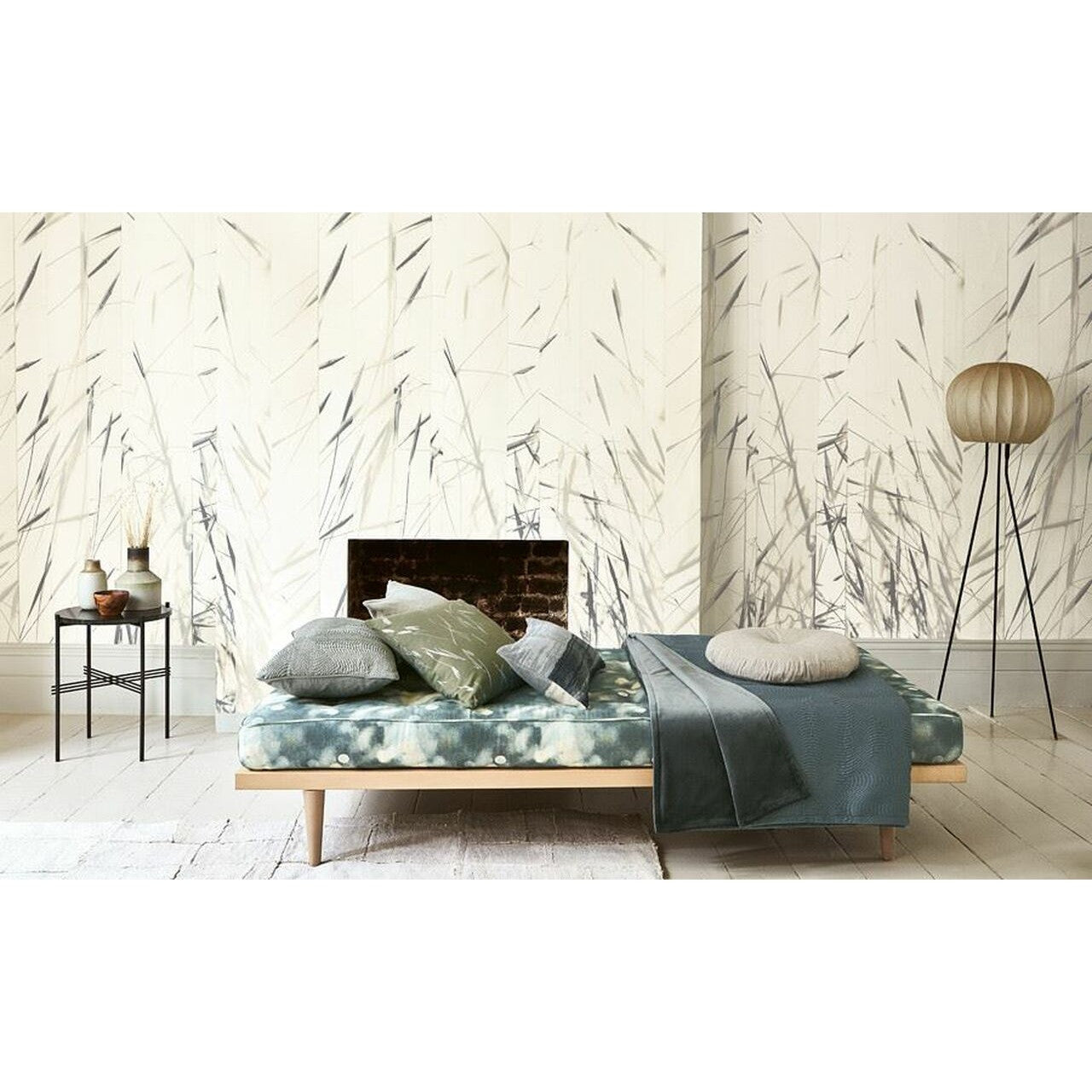 W608/01 Kishi Scene Wallpaper By Villa Nova