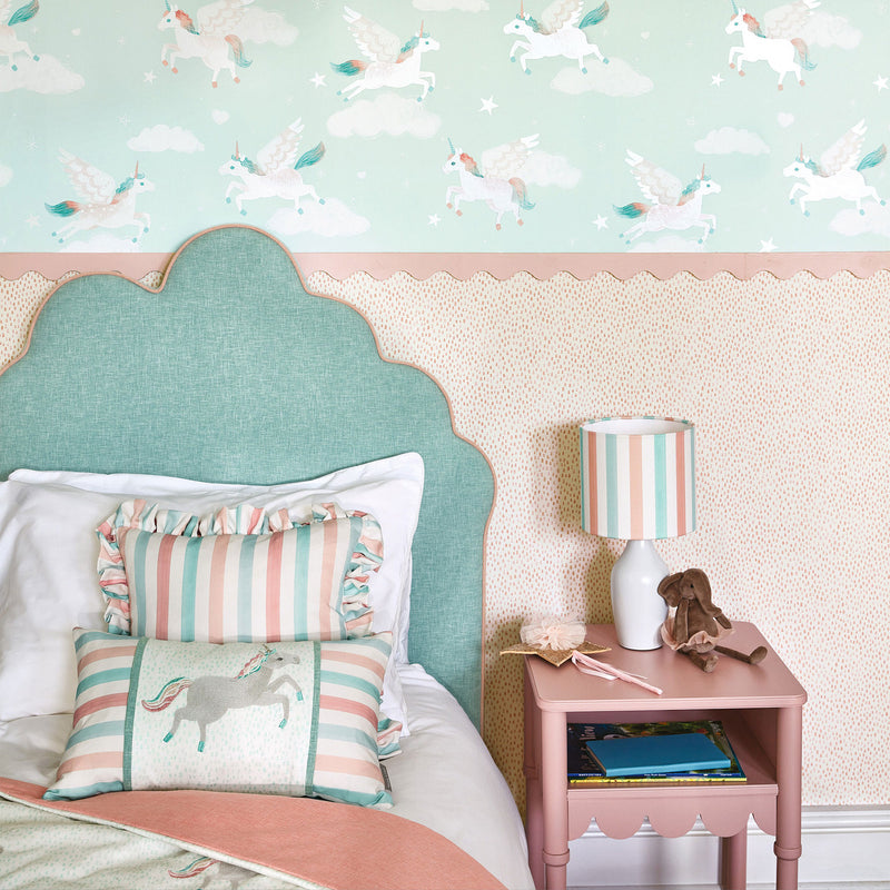 W649/01 Dancing Unicorns Picturebook II Wallpaper By Villa Nova