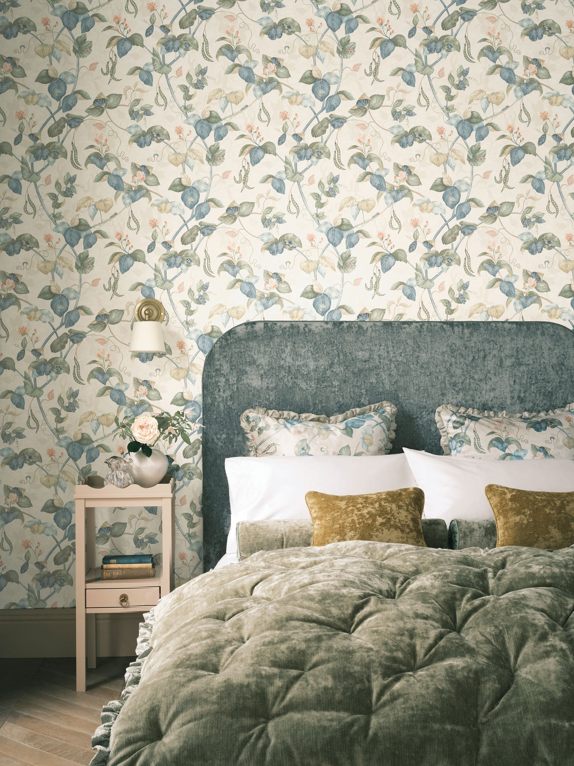W8122-01 Cupani Ivory Wallpaper by Osborne & Little