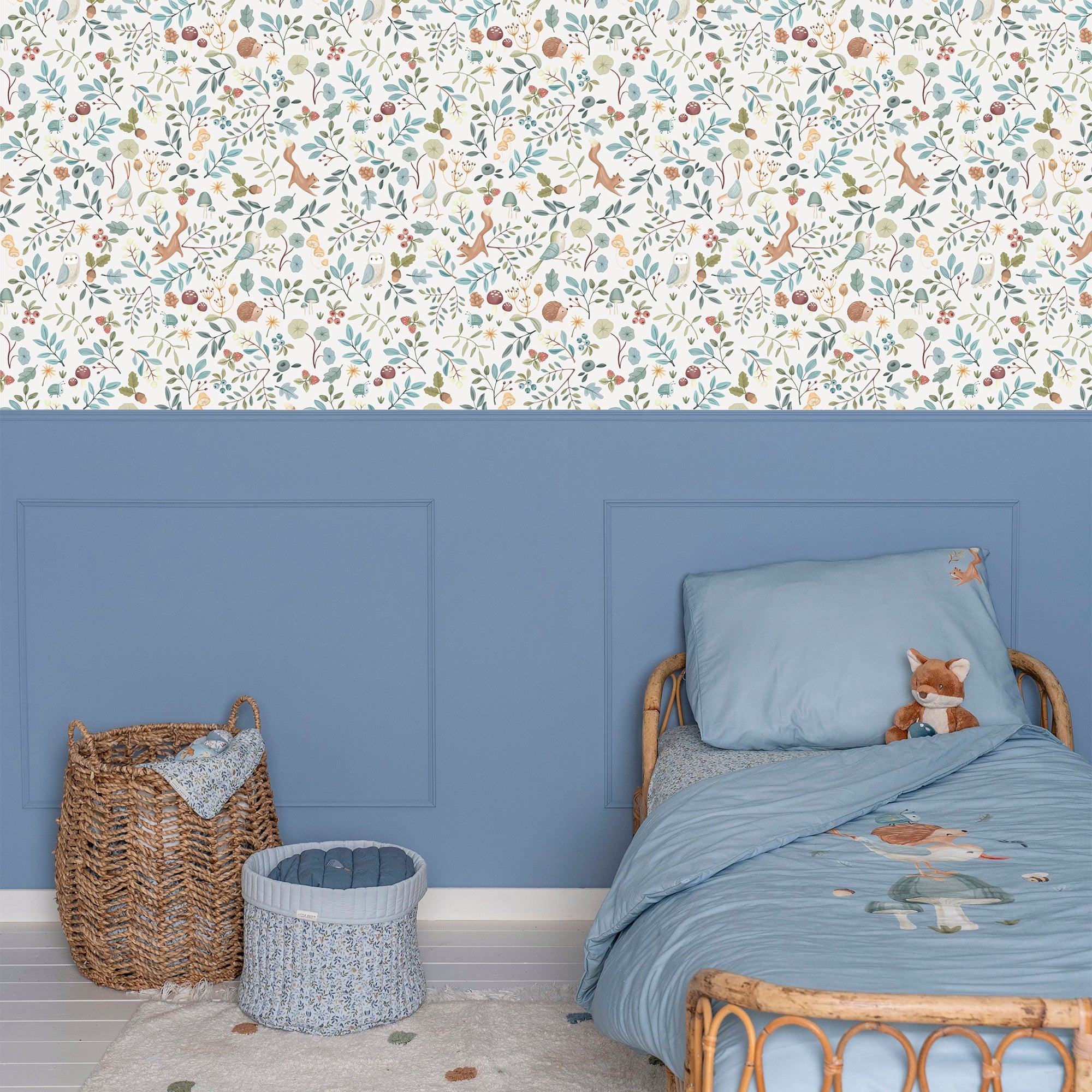WD110030 Forest Wonders Multicolour Wallpaper by Little Dutch