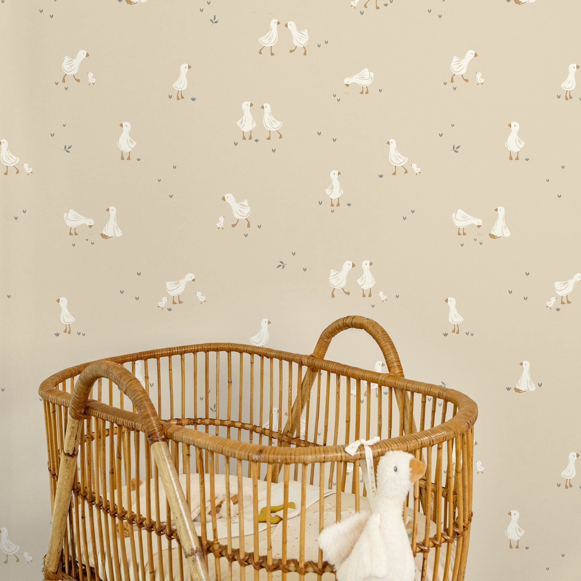 WD110032 Vliesbehang Little Goose Natural Beige/white Wallpaper by Lit