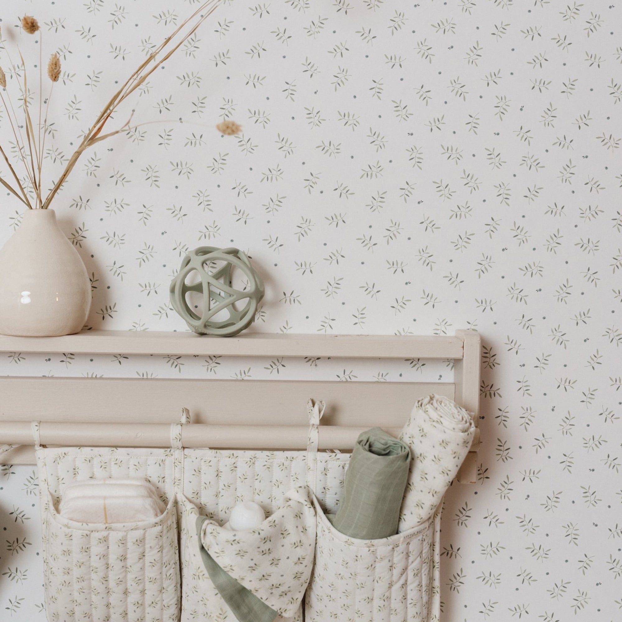 WD111034 Blueberry Leaves White/green Wallpaper by Little Dutch