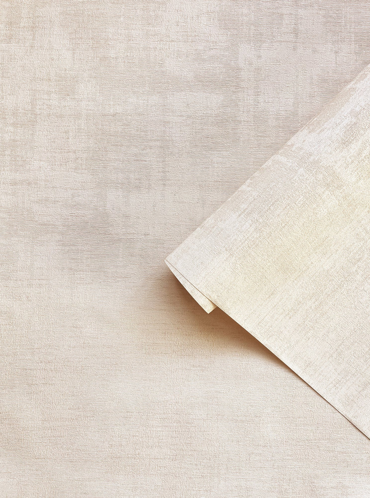 Brushed Texture Off White Wall Textures Wallpaper by Galerie — roomshot 2