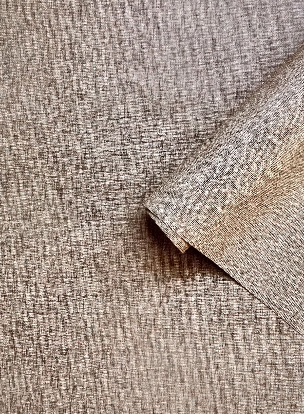 Linen Crosshatch Red / Beige Wall Textures Wallpaper by Galerie — roomshot 2