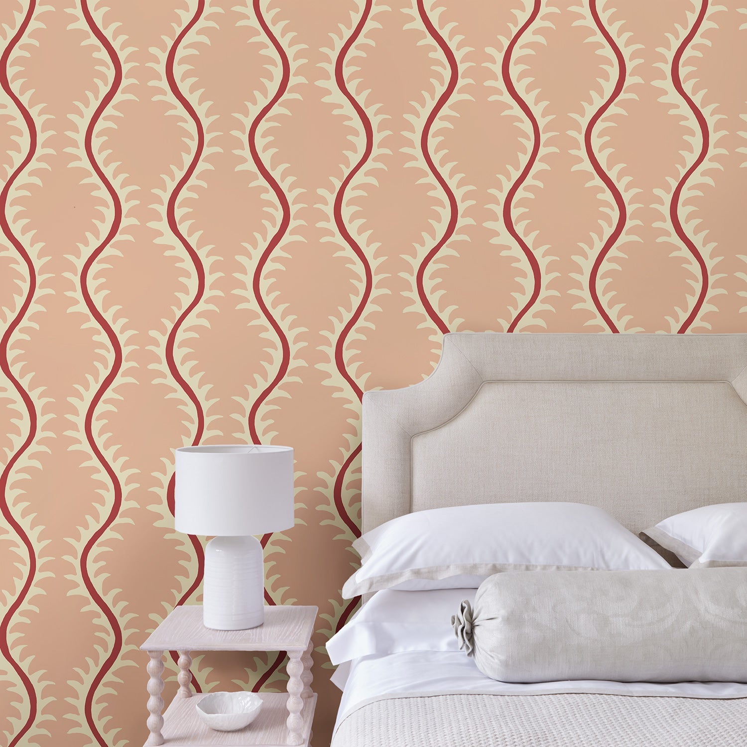 LW096/005 Helter Skelter Lipstick Wallpaper by Linwood