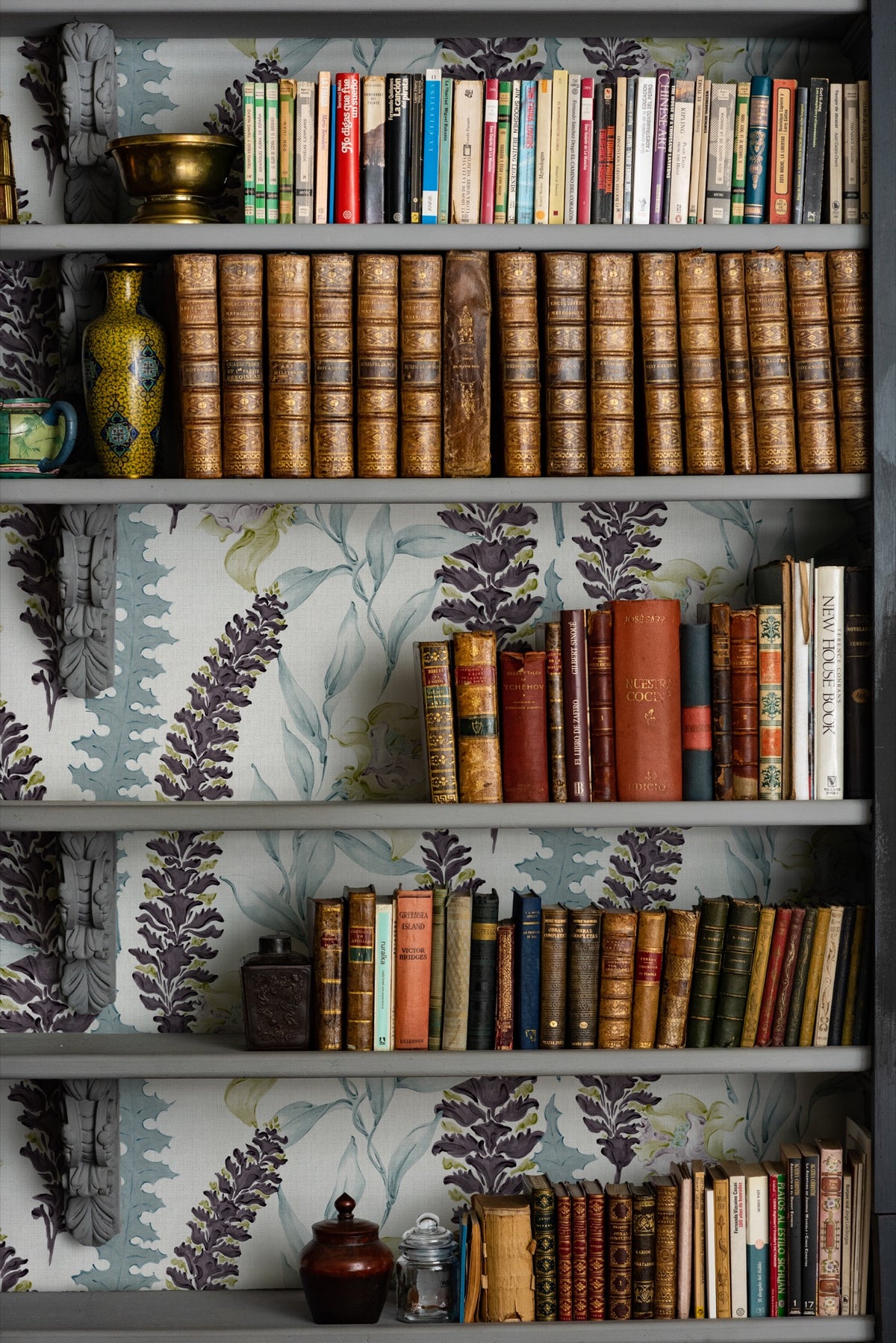 YSP0023 Floral Pistacho Toscana Wallpaper by Coordonné - room