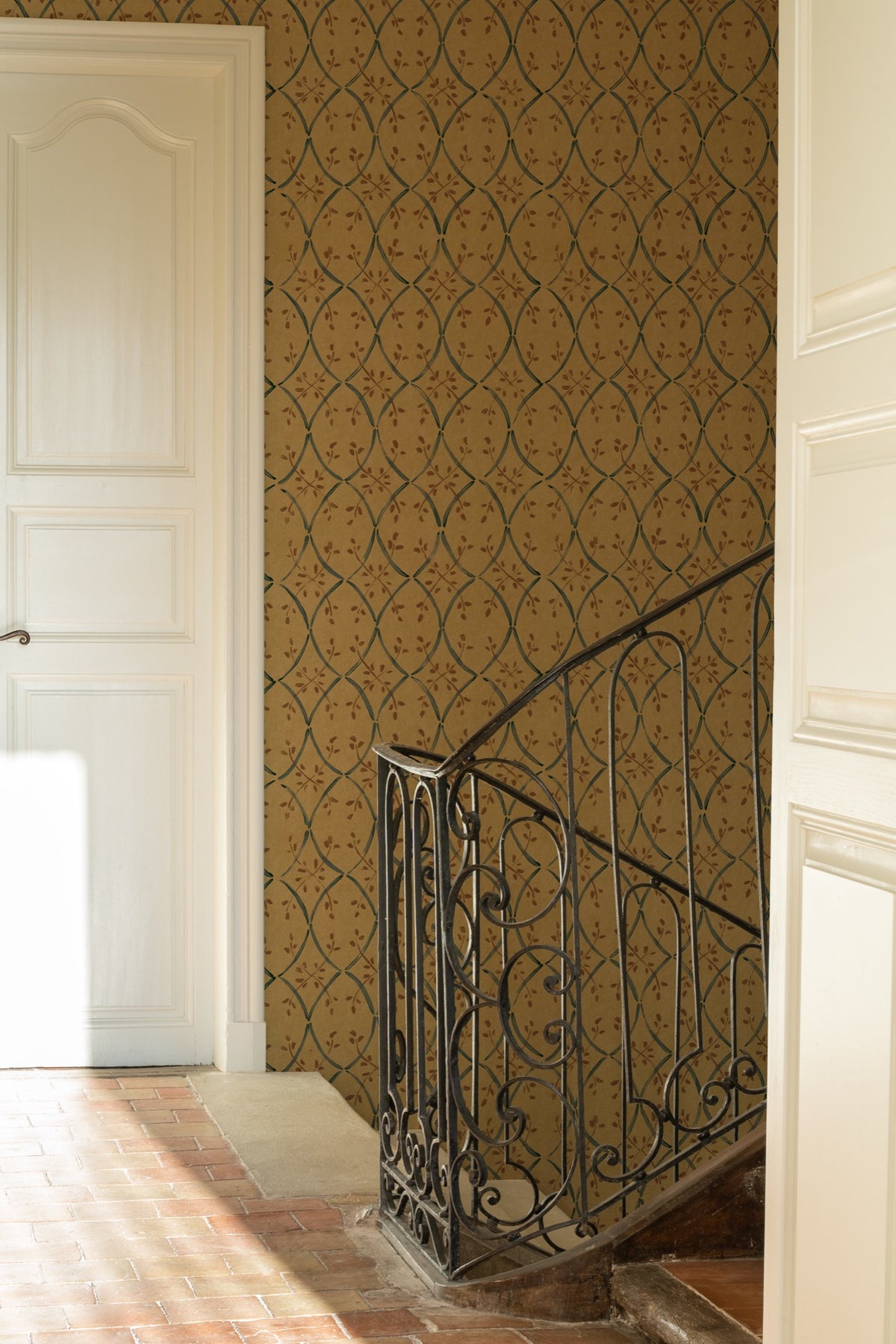 YSP0406 Forja Siena Palacio de Cristal Wallpaper by Coordonné - room