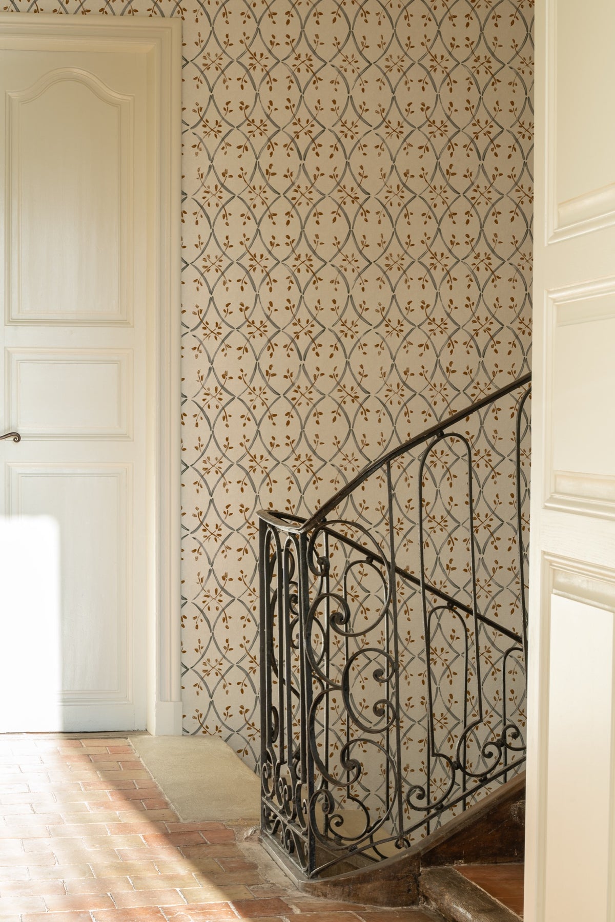 YSP0407 Forja Plata Palacio de Cristal Wallpaper by Coordonné - room