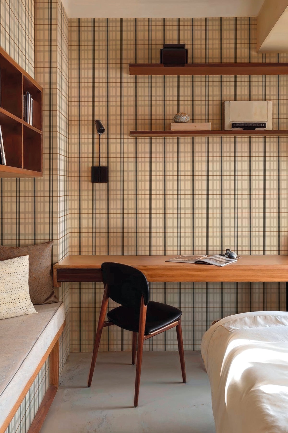 YSP0509 Clan's Check Black Cotswolds Wallpaper by Coordonné - room