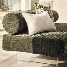 Z811/01 Par Colibri Juego Fabric by Zinc Textile