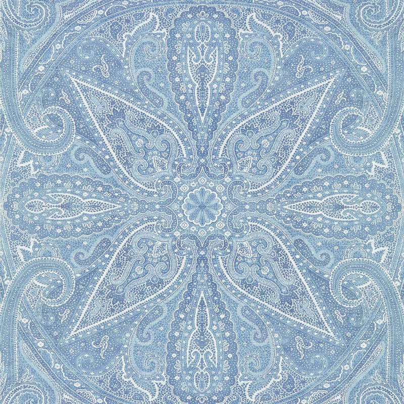 313018 Grand Paisley Cotswolds Manor Silver Wallpaper by Zoffany