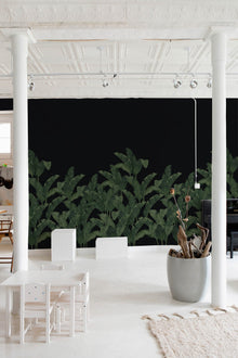 BA04 Bananella Black Les Vangardes Mural by Tres Tintas