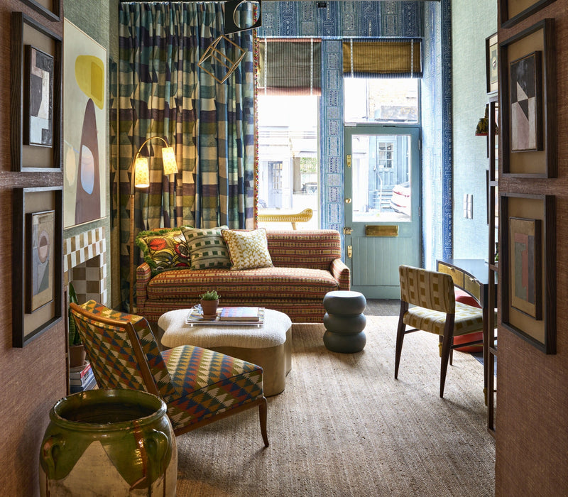 Bulu Raffia wallpaper by Christopher Farr Cloth in a room setting