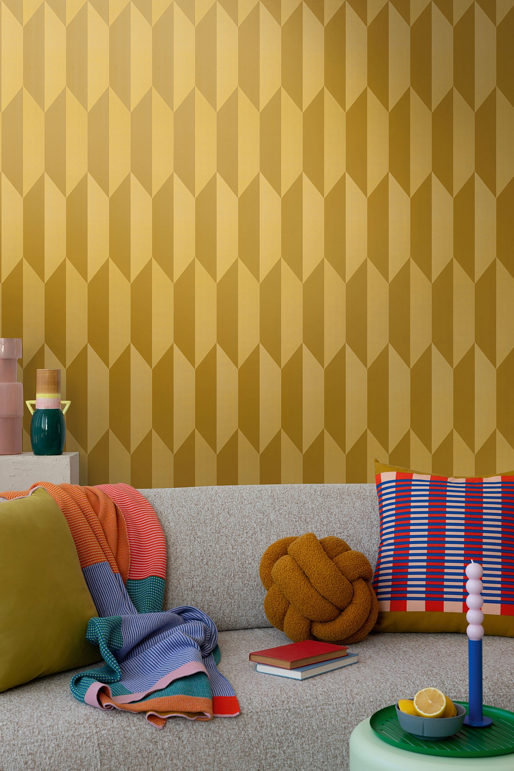 Graphic Groove - Playful Gold Cosmo Living Wallpaper by Galerie