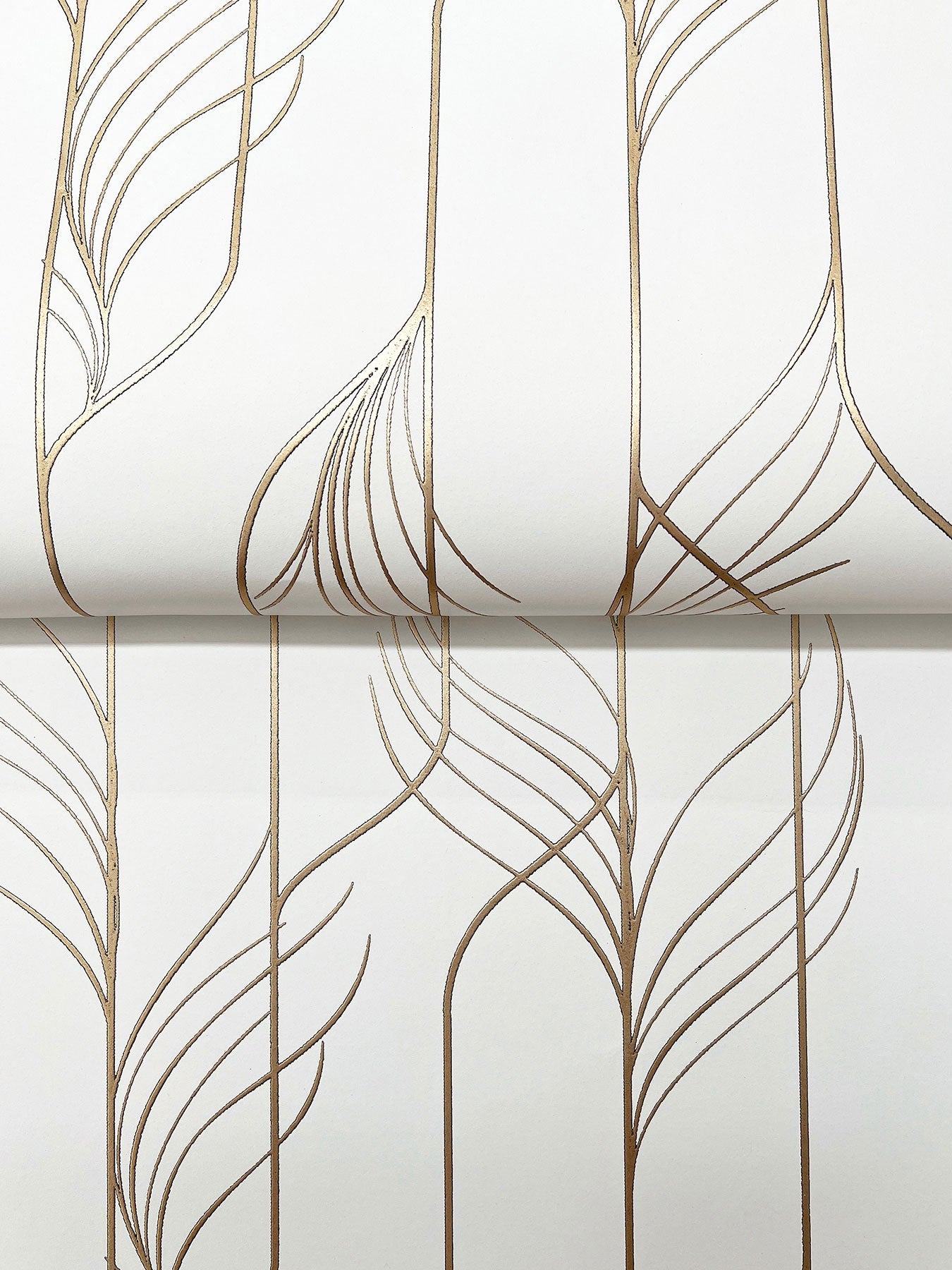 Candice Olson Elemental Thread White & Gold Decadence Wallpaper by York Wallcoverings
