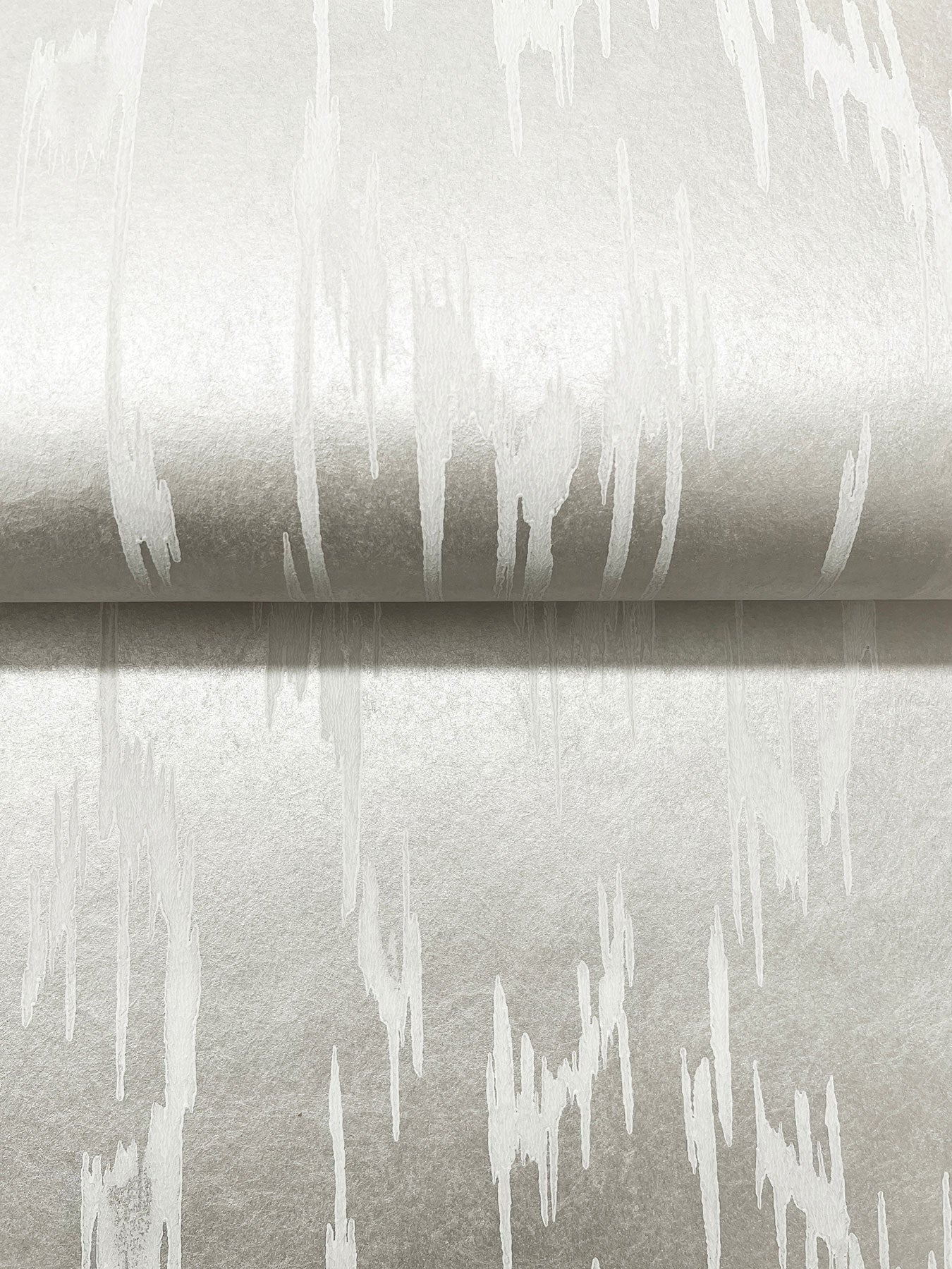 Candice Olson Flowing Pearl Decadence Wallpaper by York Wallcoverings