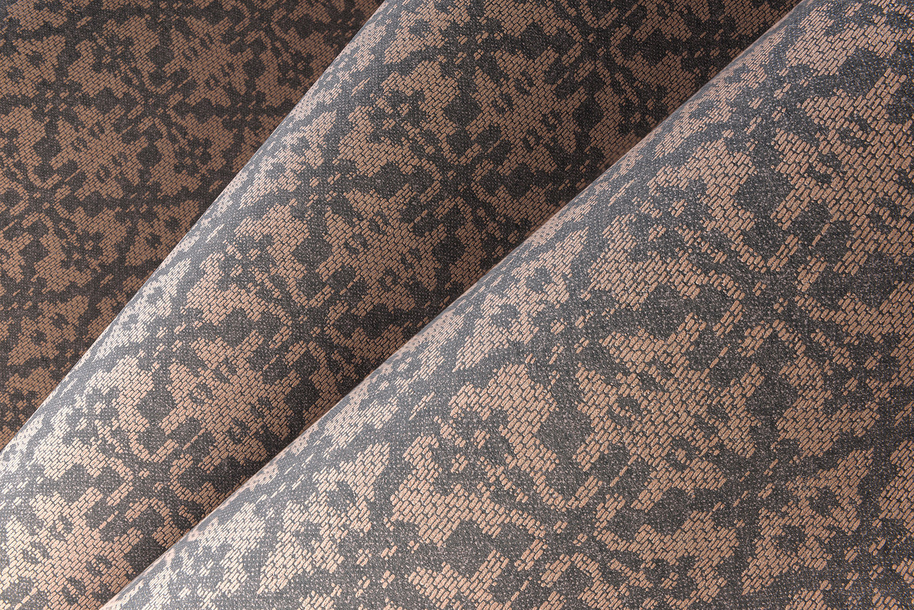 60544 Le Prestige Essentials L'Invité Touch of Blush Wallpaper By Arte