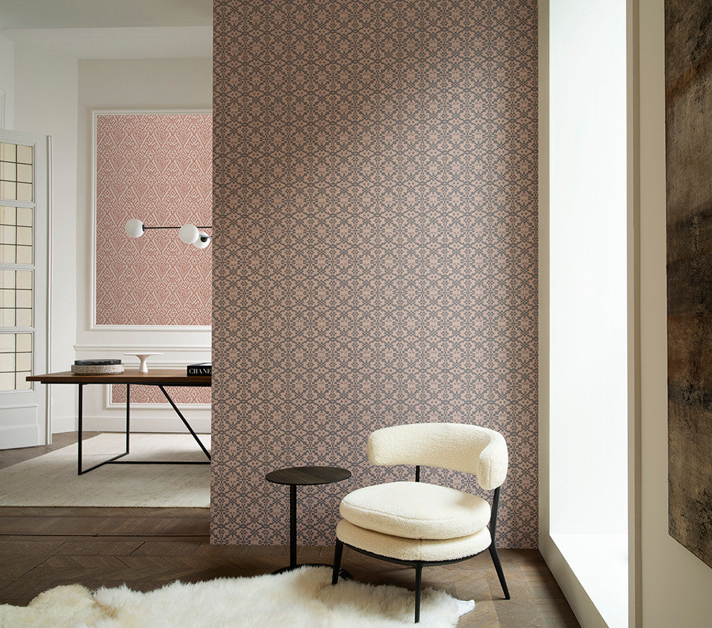 60544 Le Prestige Essentials L'Invité Touch of Blush Wallpaper By Arte
