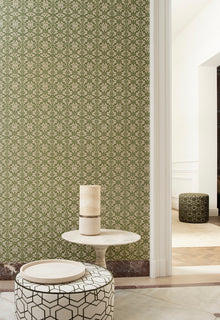 60545 Le Prestige Essentials L'Invité Cricket Wallpaper By Arte