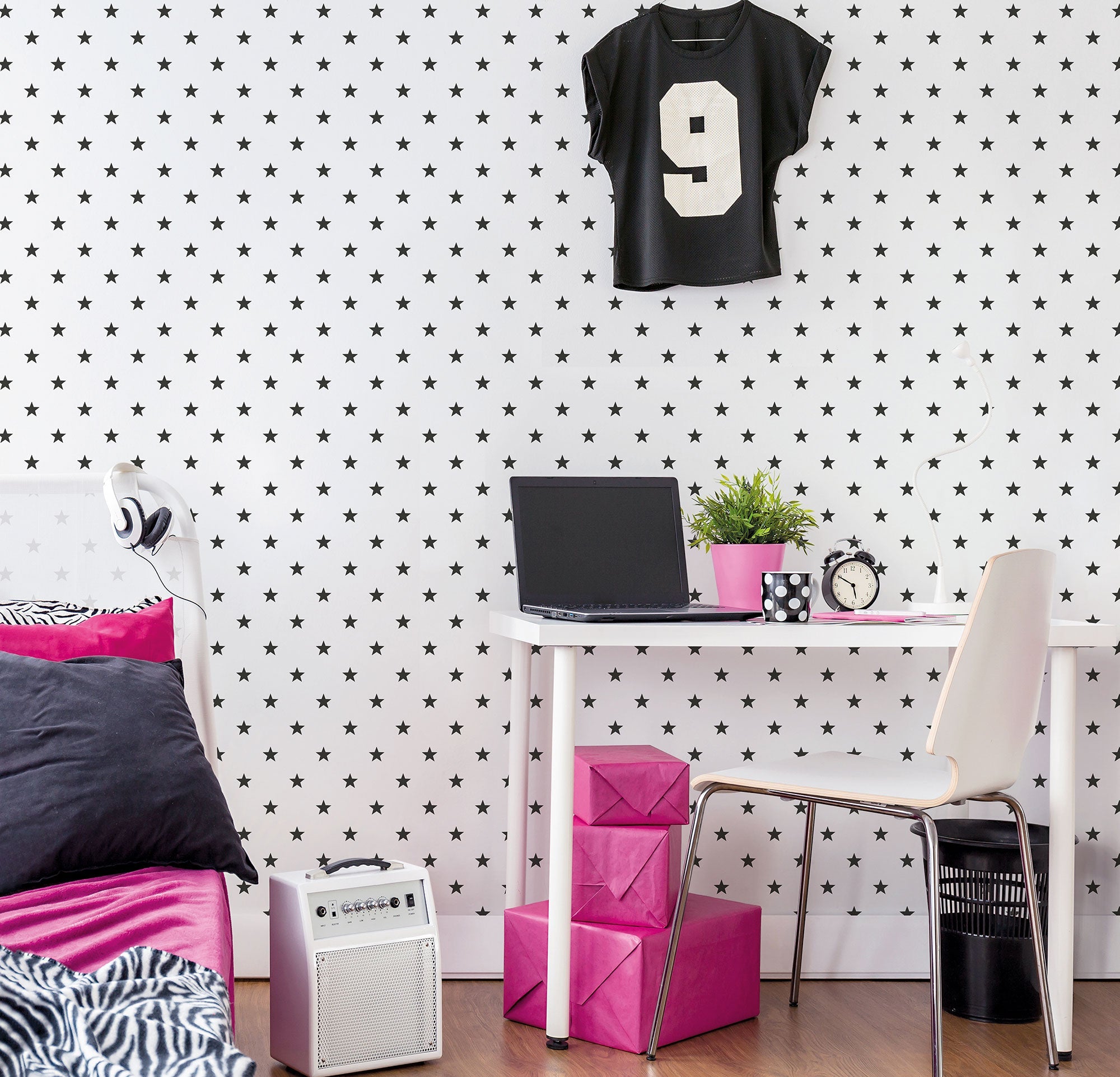 Stars Black Kids and Teens Wallpaper by Galerie