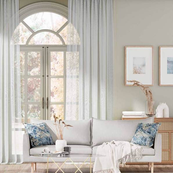 131492 Kasumi Ivory Fabric by Harlequin