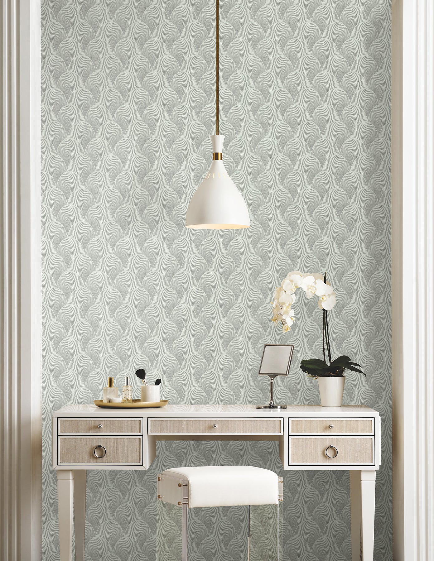 Candice Olson Metallic Scallop Light Green Natural Discovery Wallpaper by York Wallcoverings