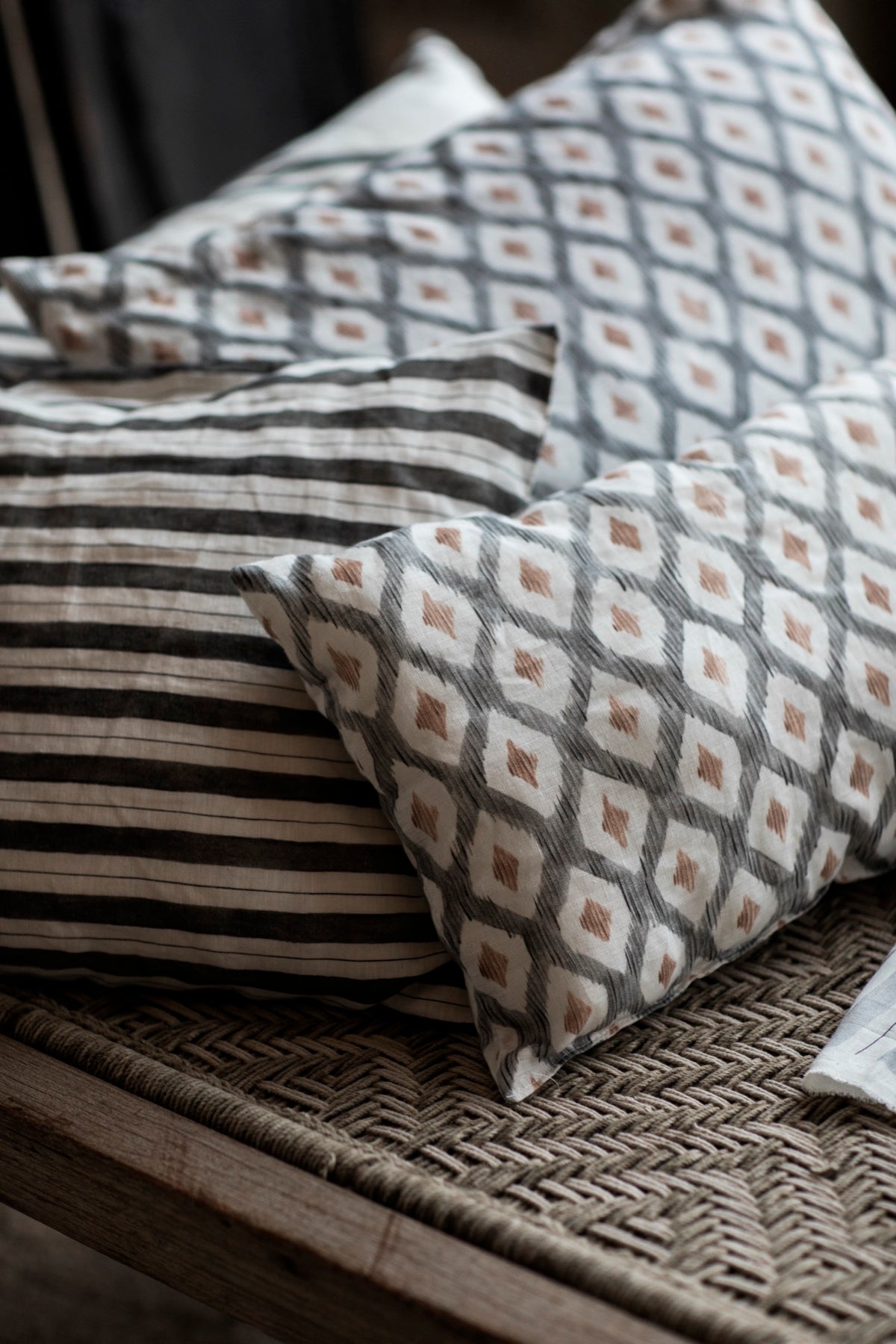 Ojo de Perdiz Pizarra Indiano Fabric by Coordonné