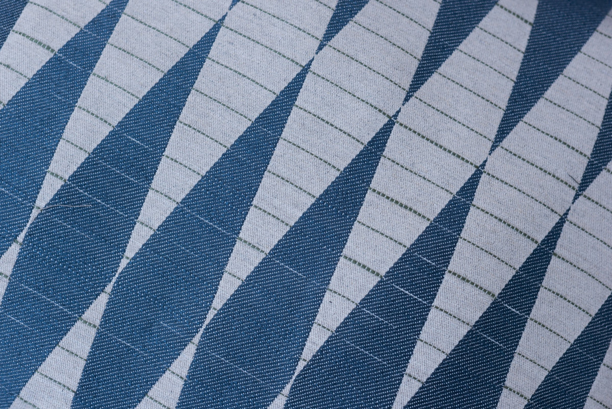 Backgammon Añil Maasai Fabric by Coordonné