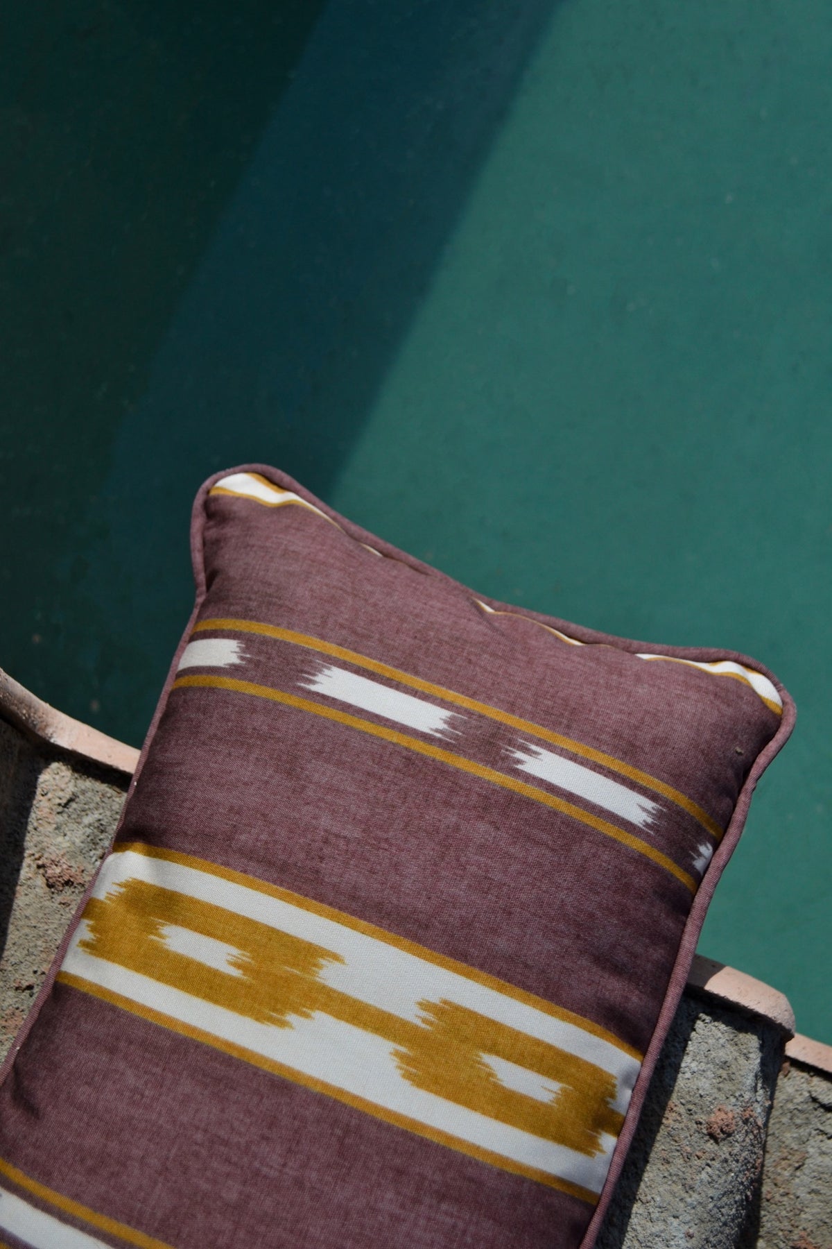 Kente Wine Ikart Outdoor Fabric by Coordonné