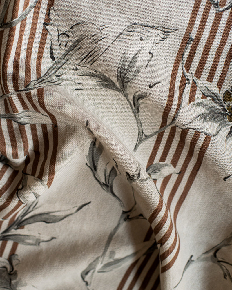 Trepadora Plata Palacio de Cristal Fabric by Coordonné